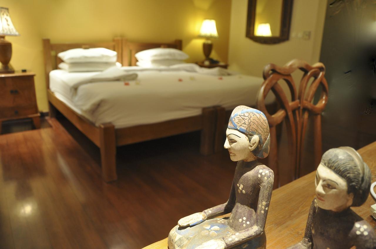 Hotel The Longhouse, Jimbaran - Bali Extérieur photo